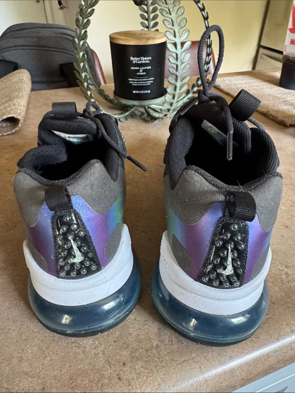 Nike 270s Black Iridescent Athletic Sneakers 7youth size